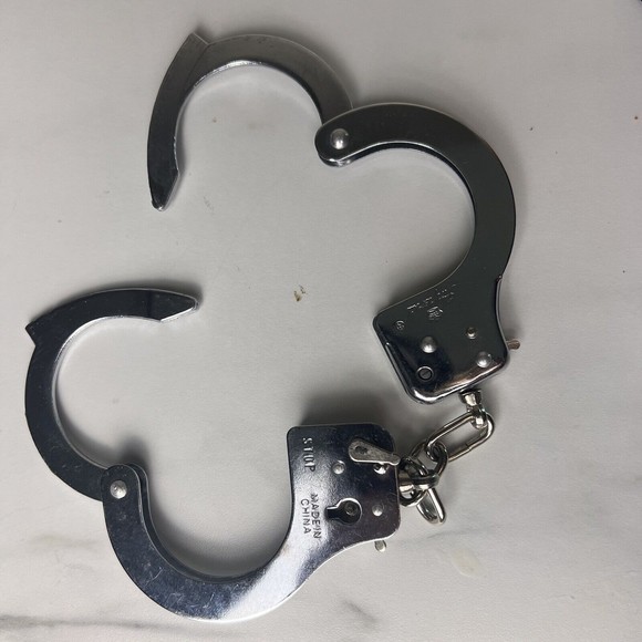 Accessories Vintage Imperial Toys Handcuffs Die Cast Metal Police Law